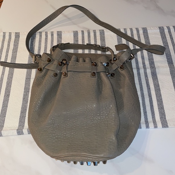 Alexander Wang bucket bag with studs - Picture 2 of 6